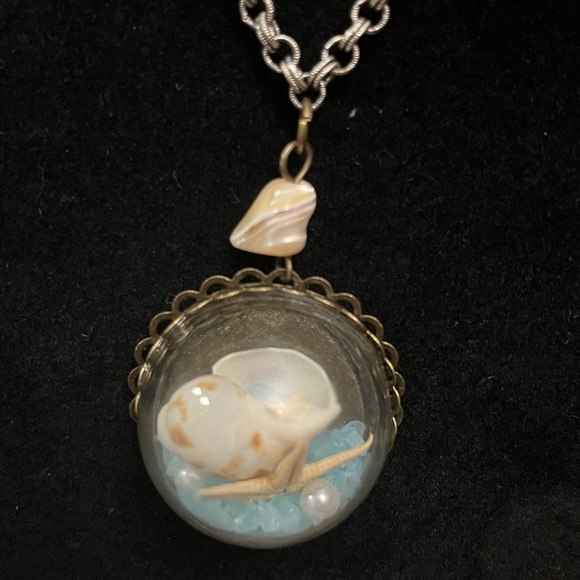 Shell & Sand Necklace - Picture 3 of 4